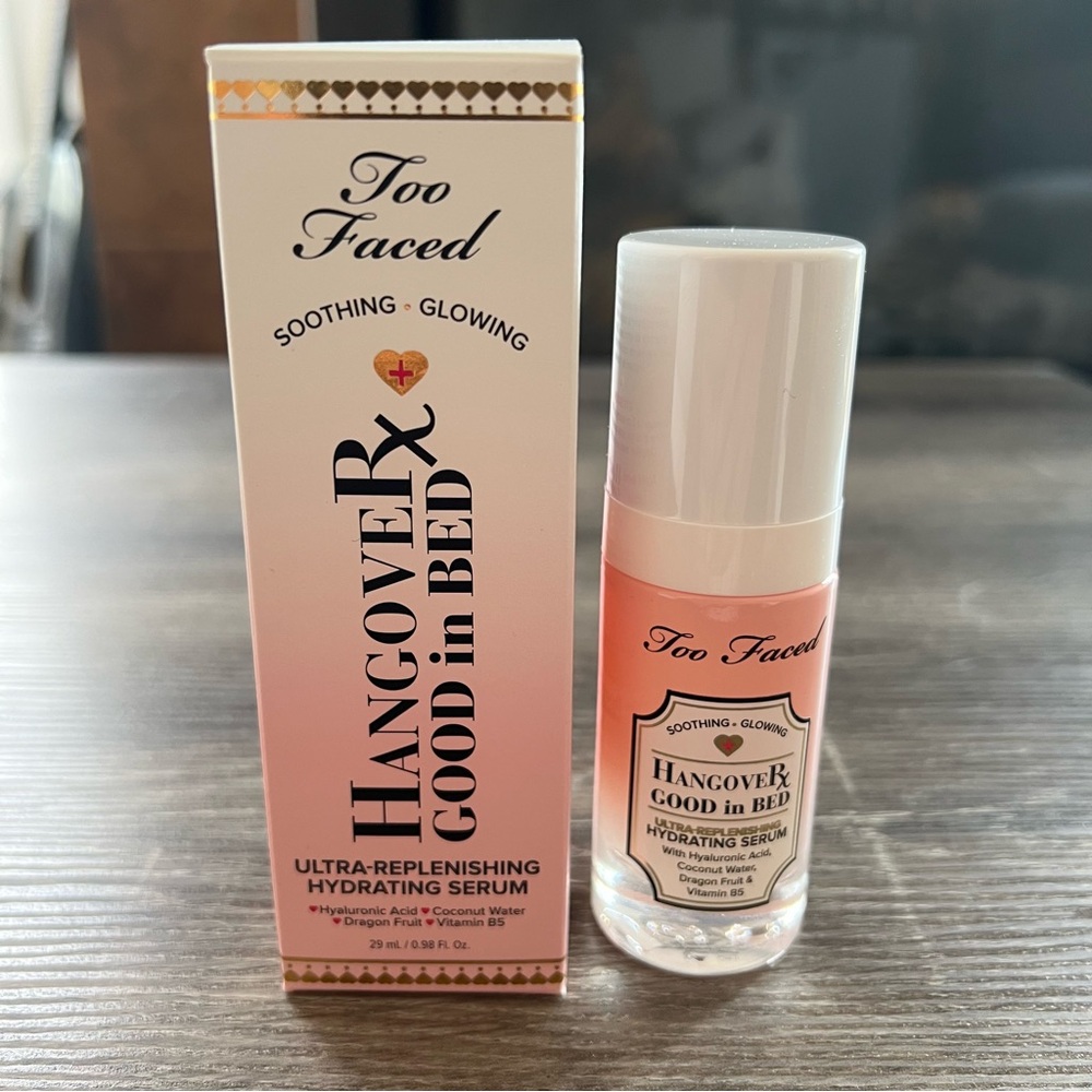 Too Faced Soothing and Glowing Ultra Replenishing Hydrating Serun 29ml
